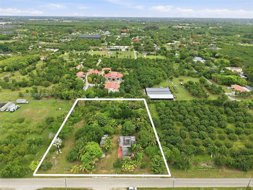 На продажу: $995,000 (3 спален, 2 ванн, 1469 Квадратных фут)