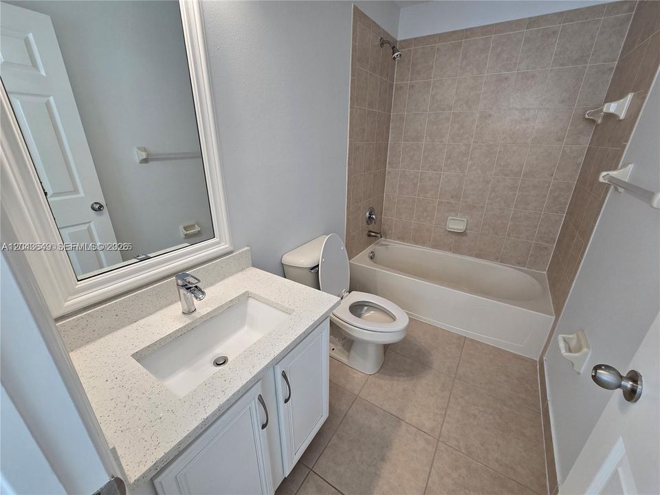 В аренду: $3,300 (4 спален, 2 ванн, 2108 Квадратных фут)