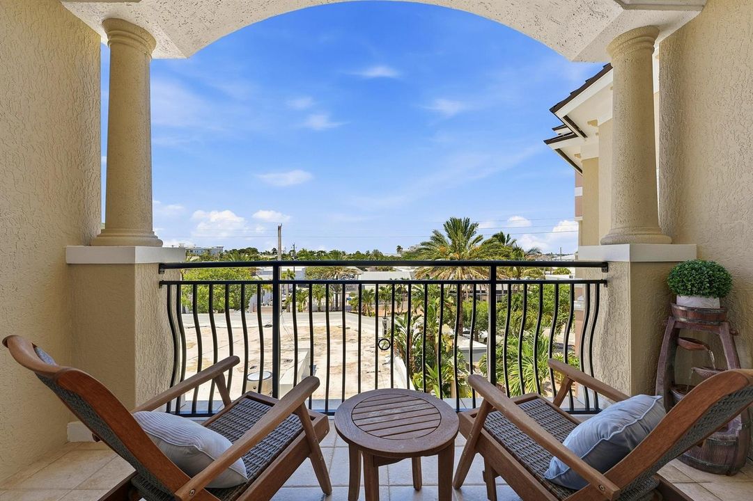 private master balcony