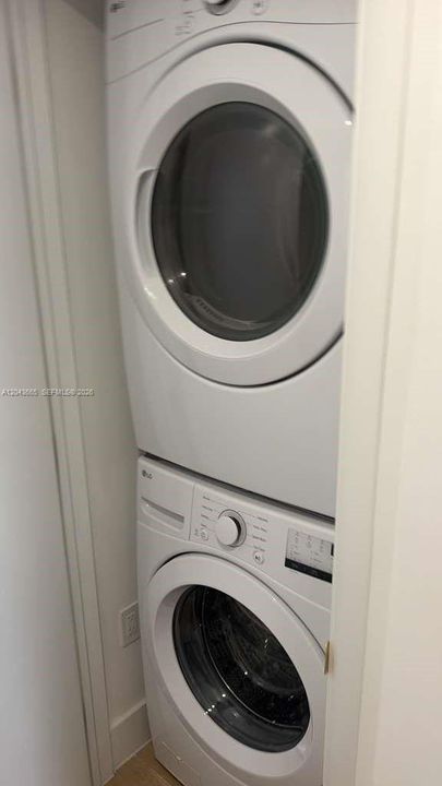 В аренду: $3,000 (1 спален, 1 ванн, 0 Квадратных фут)
