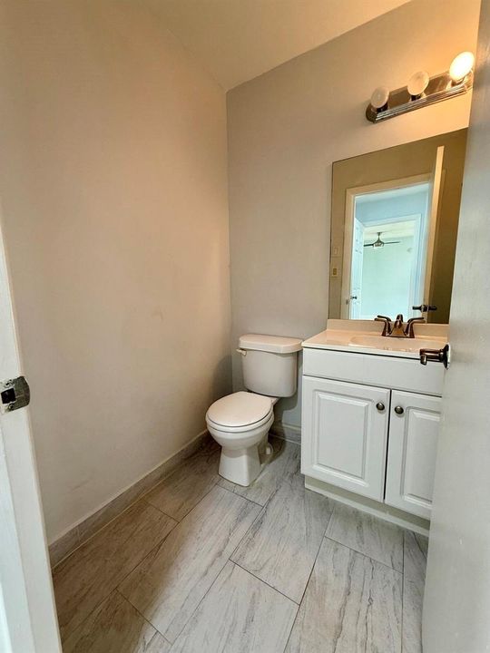 2nd Bathroom