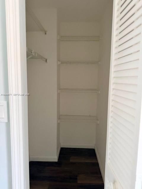 For Rent: $2,556 (2 beds, 2 baths, 1170 Square Feet)