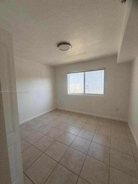 For Rent: $1,880 (2 beds, 2 baths, 900 Square Feet)