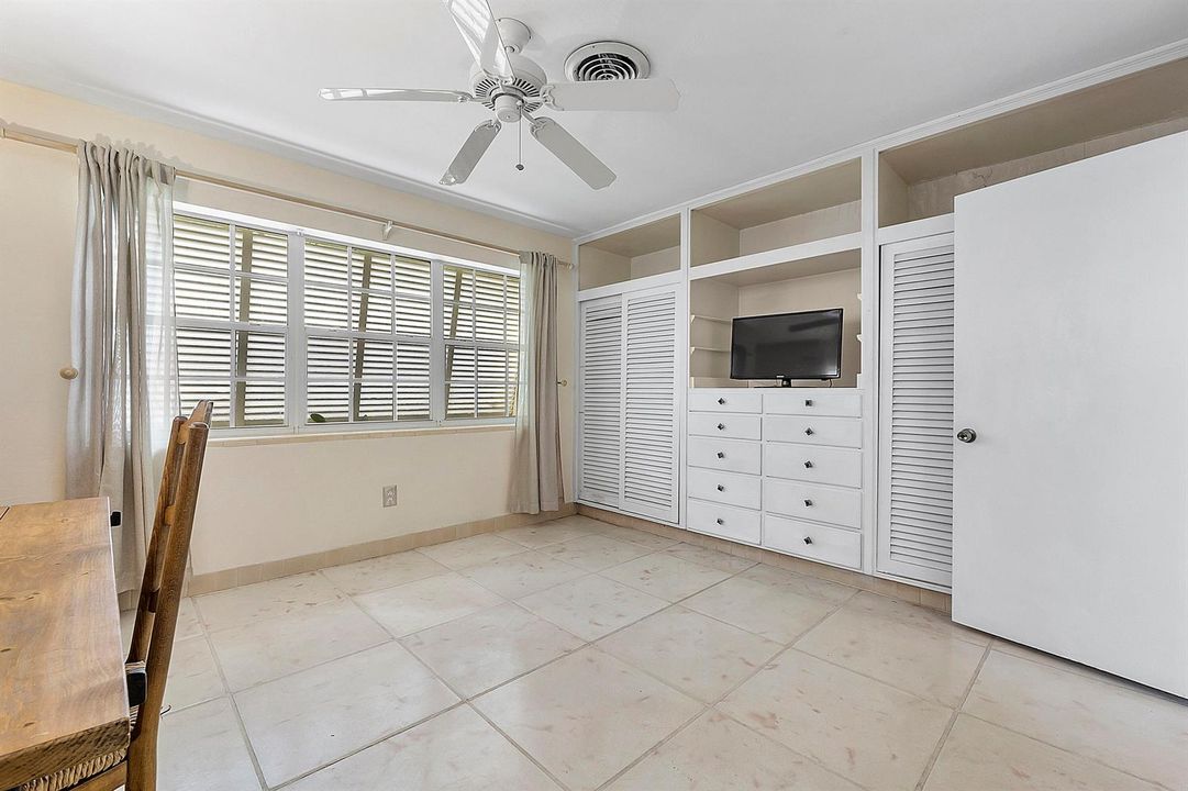 2601 Ne 7th St_007