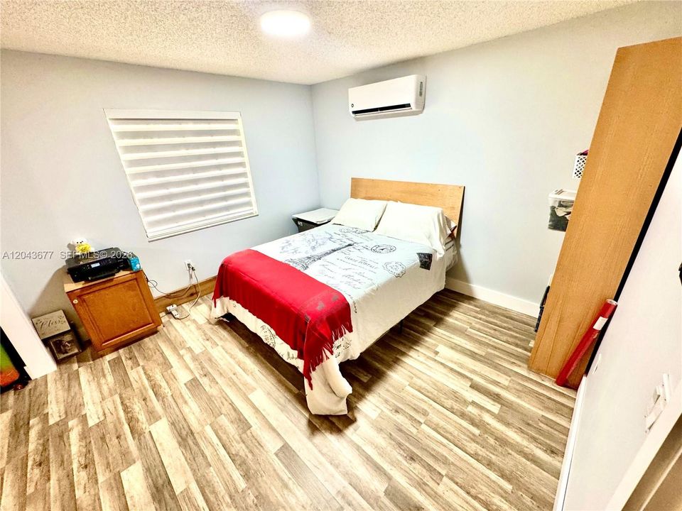 Mini Suite 1