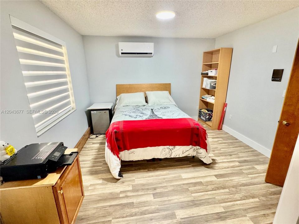 Mini Suite 1