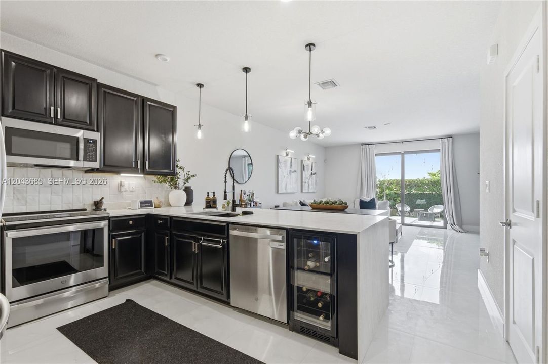 For Sale: $439,000 (3 beds, 2 baths, 1530 Square Feet)
