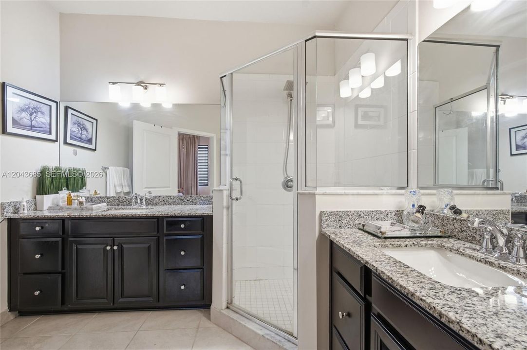 For Sale: $439,000 (3 beds, 2 baths, 1530 Square Feet)