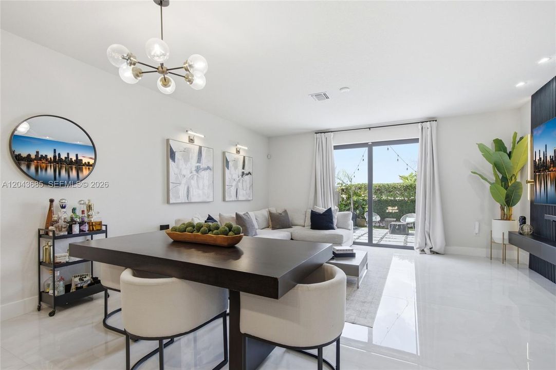 For Sale: $439,000 (3 beds, 2 baths, 1530 Square Feet)