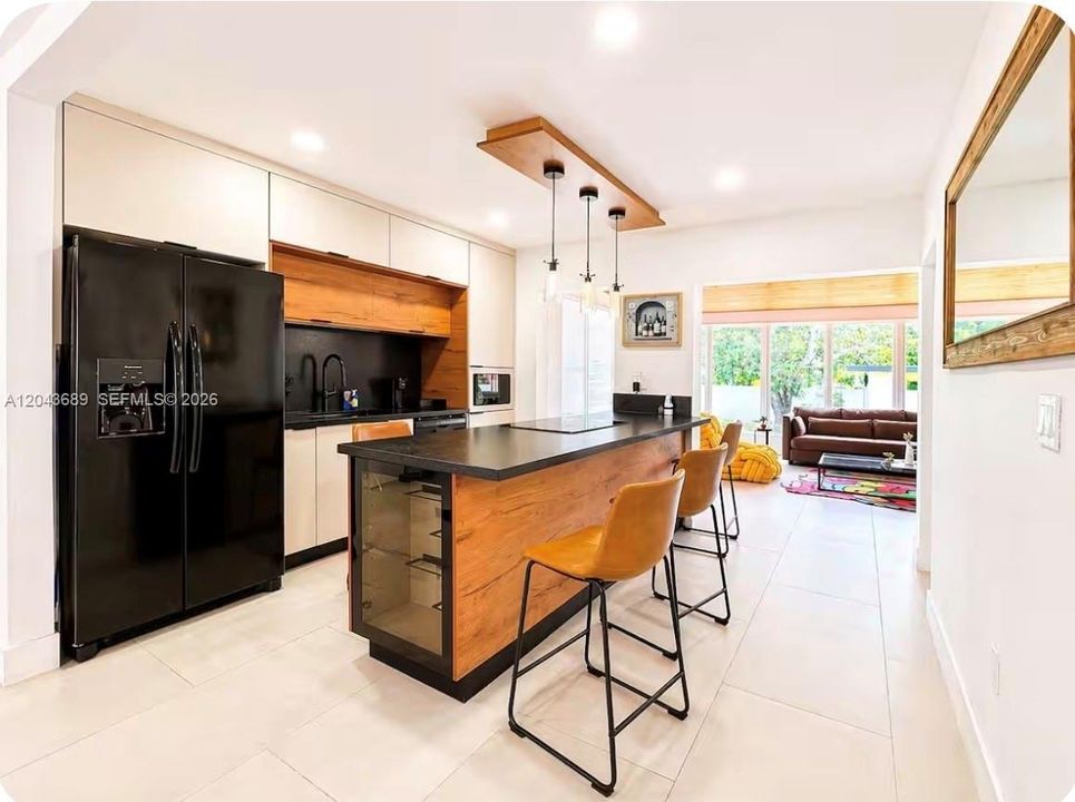 En Venta: $850,000 (4 camas, 3 baños, 0 Pies cuadrados)