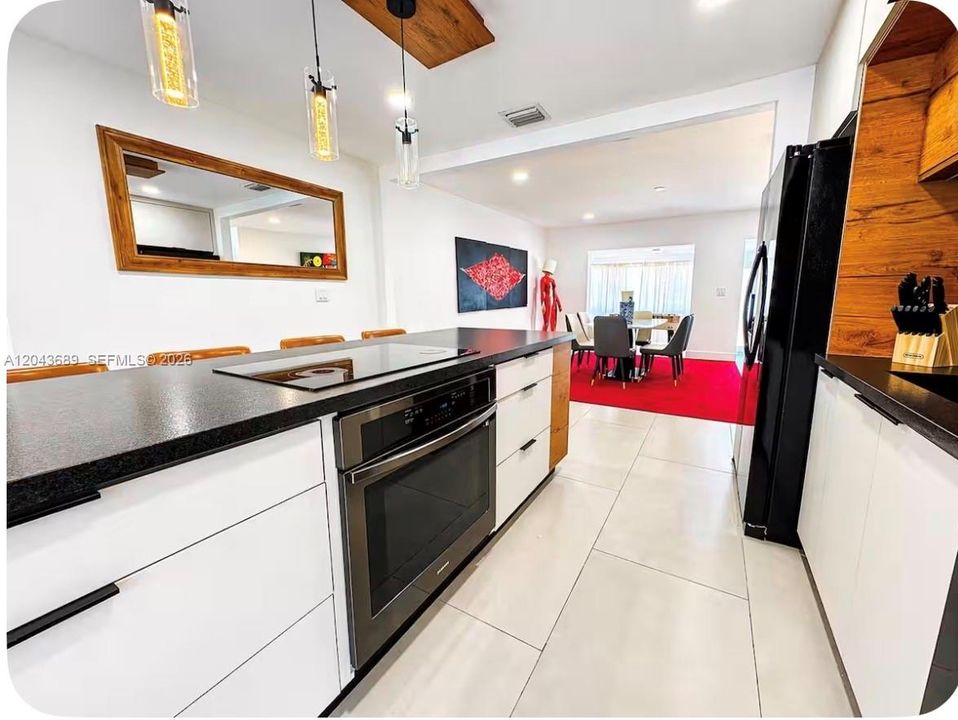 En Venta: $850,000 (4 camas, 3 baños, 0 Pies cuadrados)