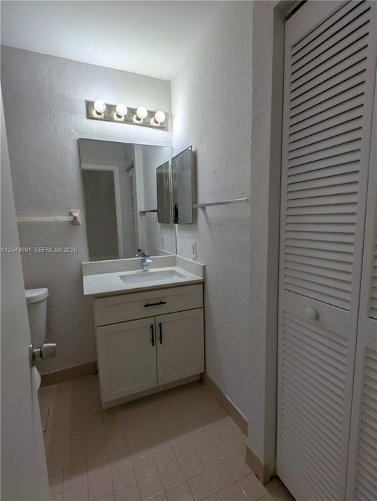 For Rent: $2,000 (2 beds, 2 baths, 1058 Square Feet)