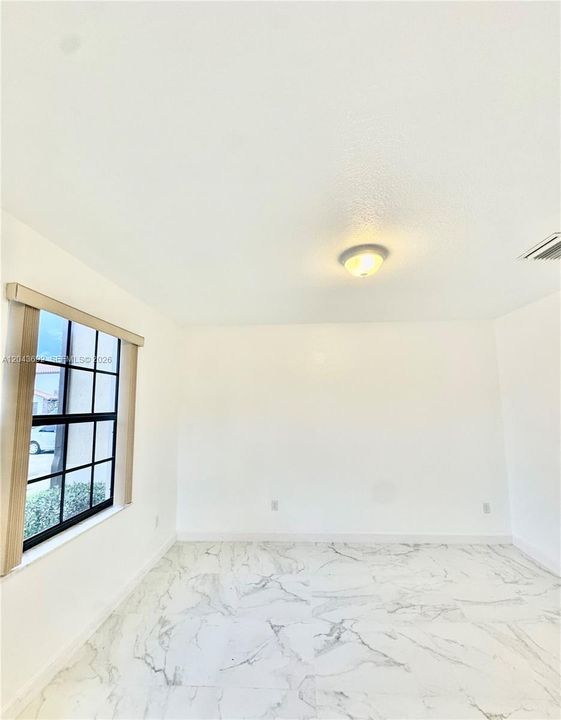 For Sale: $439,999 (2 beds, 2 baths, 1422 Square Feet)