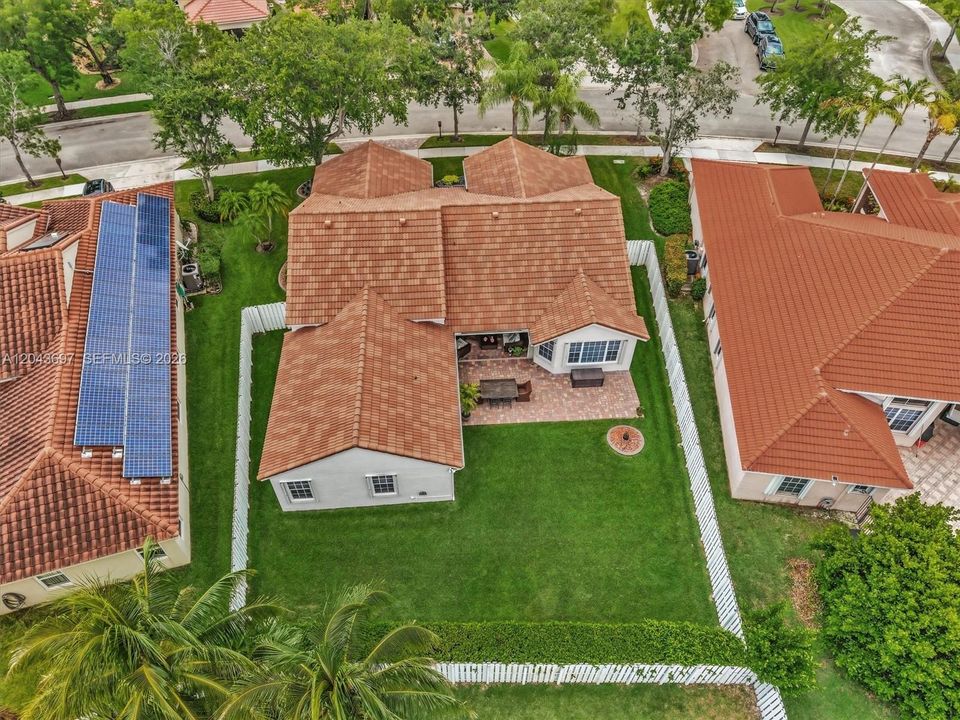 В аренду: $6,200 (4 спален, 2 ванн, 2628 Квадратных фут)