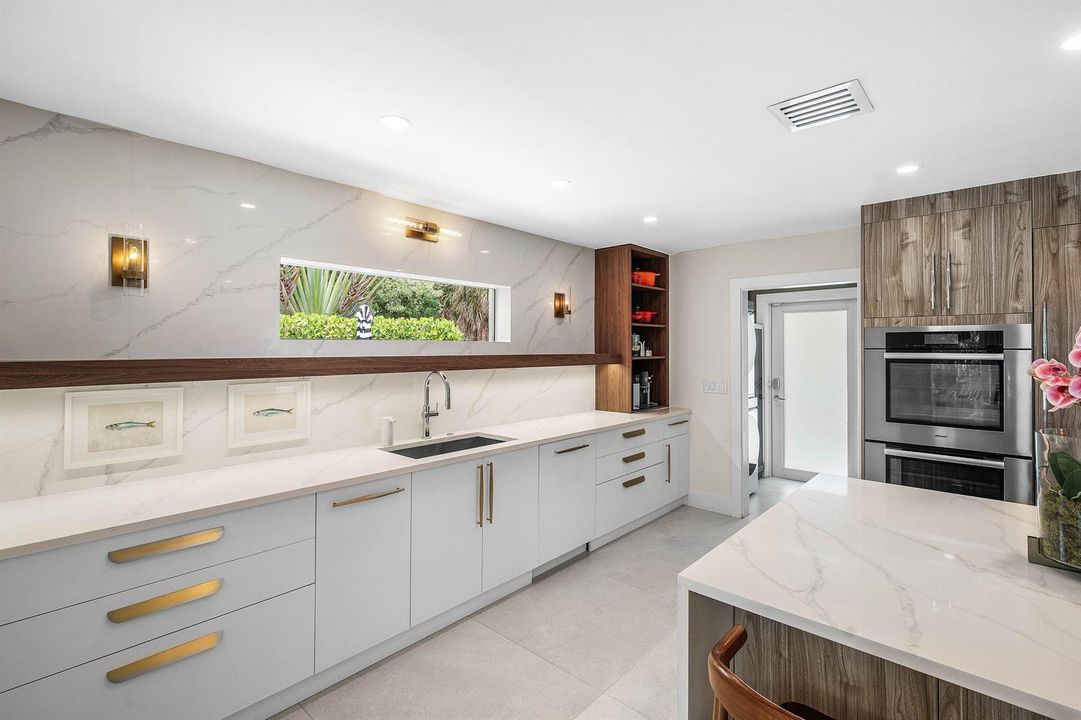013-3481Northeast18thAvenue-OaklandPark-