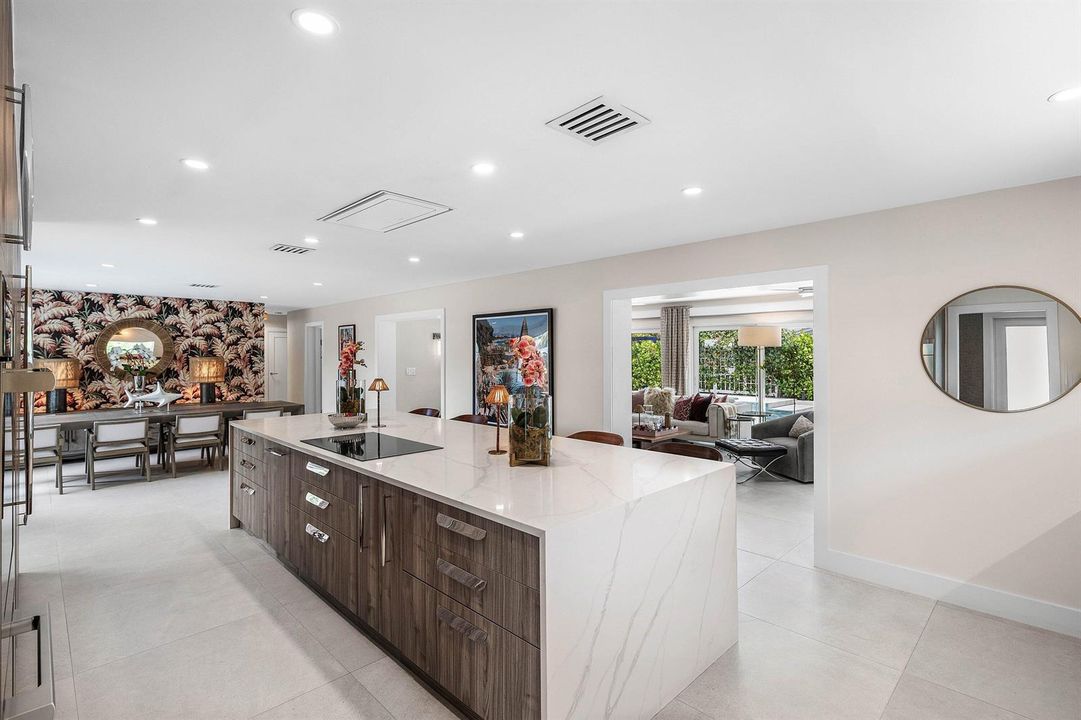 016-3481Northeast18thAvenue-OaklandPark-