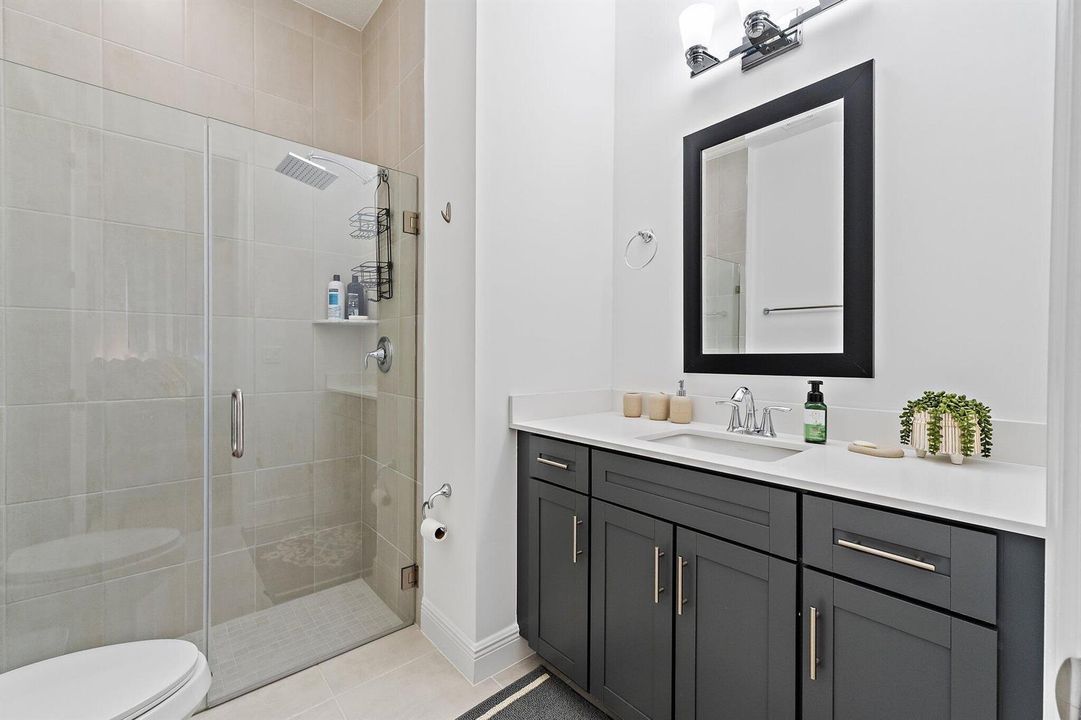 011-16378SeaTurtlePl-WestPalmBeach-SMALL
