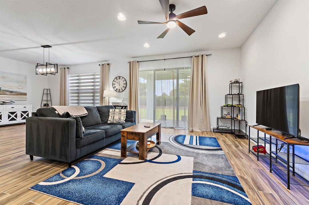 015-16378SeaTurtlePl-WestPalmBeach-SMALL