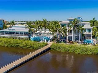 Tidehouse and Yacht Club...