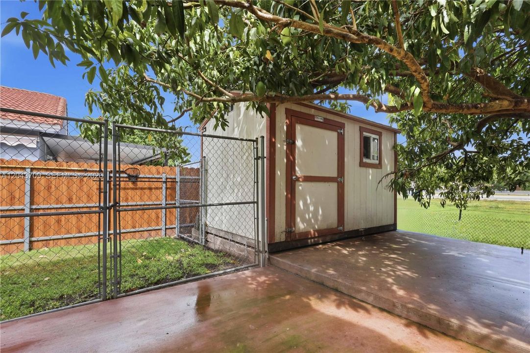 На продажу: $625,000 (3 спален, 2 ванн, 1598 Квадратных фут)