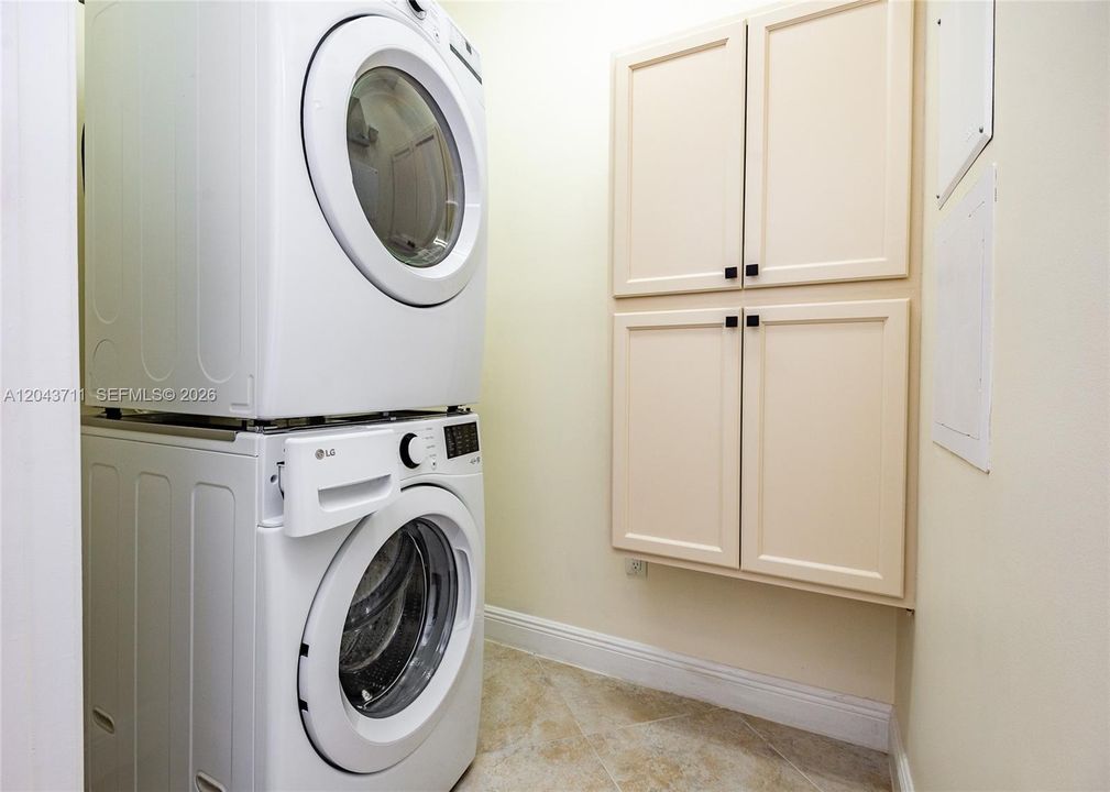 En Renta: $4,500 (3 camas, 3 baños, 1770 Pies cuadrados)
