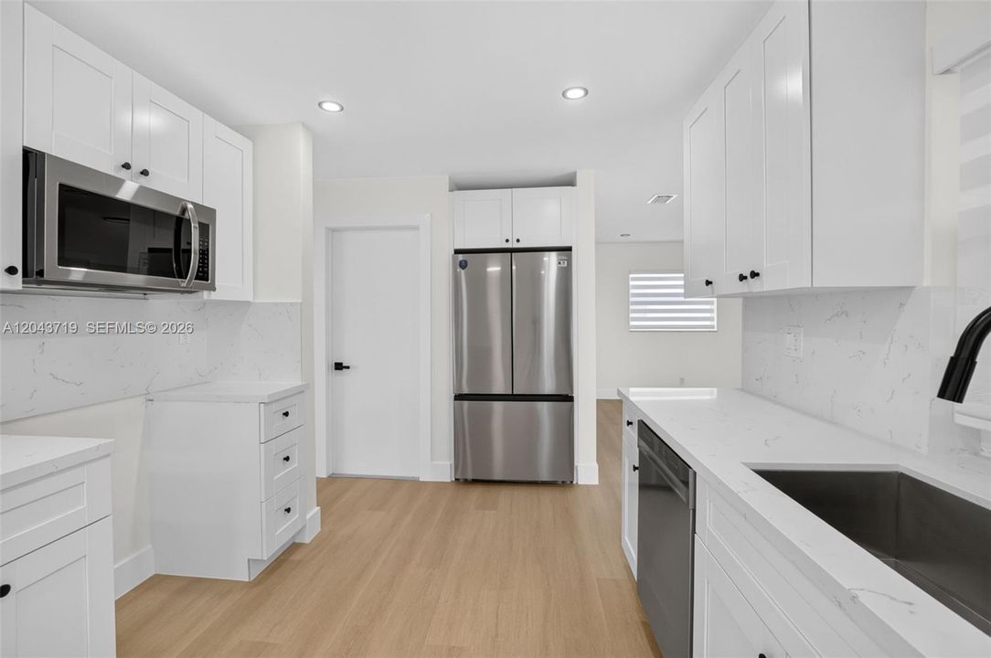 En Venta: $424,999 (2 camas, 2 baños, 1322 Pies cuadrados)