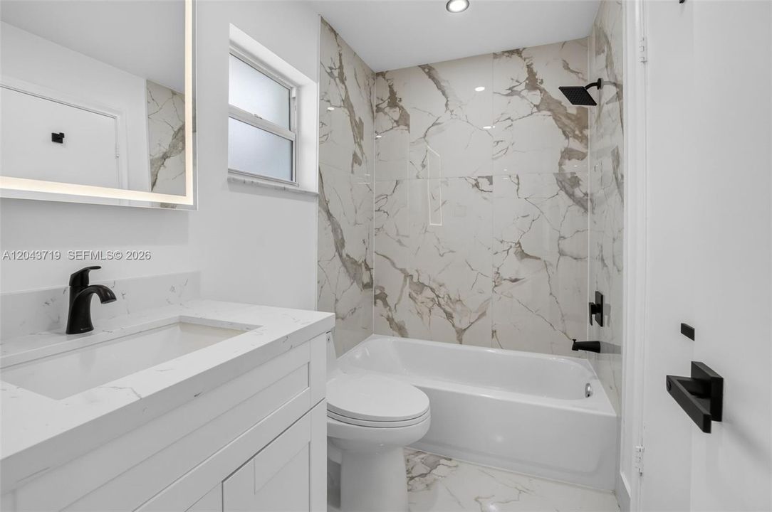 En Venta: $424,999 (2 camas, 2 baños, 1322 Pies cuadrados)