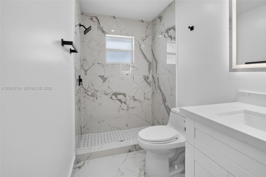 En Venta: $424,999 (2 camas, 2 baños, 1322 Pies cuadrados)