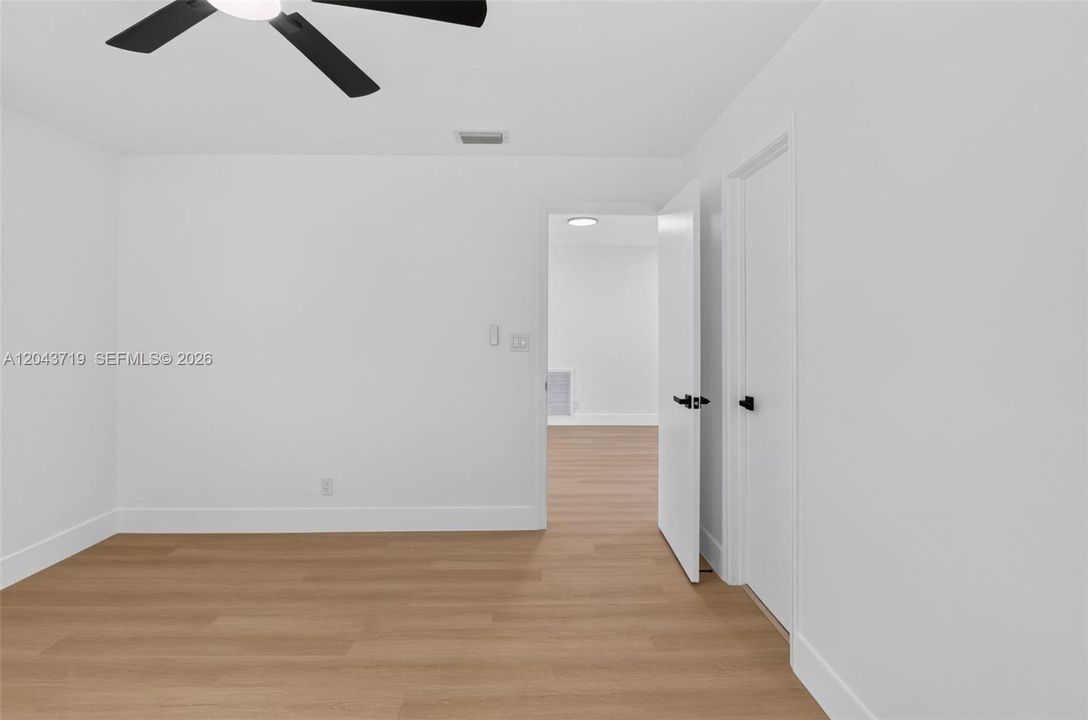 En Venta: $424,999 (2 camas, 2 baños, 1322 Pies cuadrados)