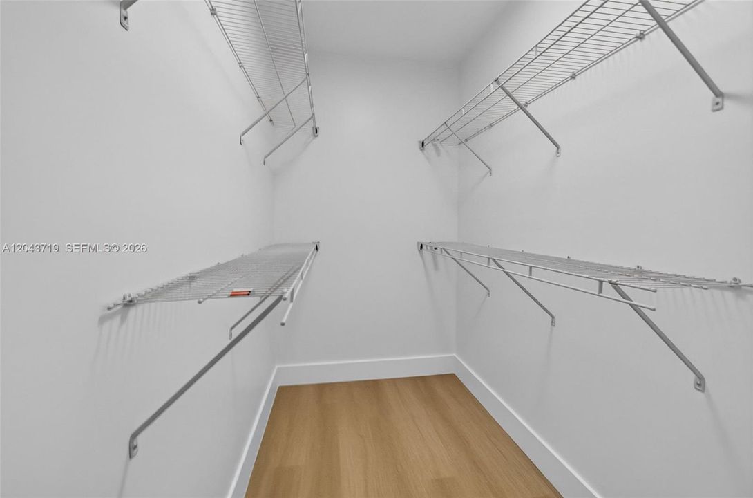 En Venta: $424,999 (2 camas, 2 baños, 1322 Pies cuadrados)
