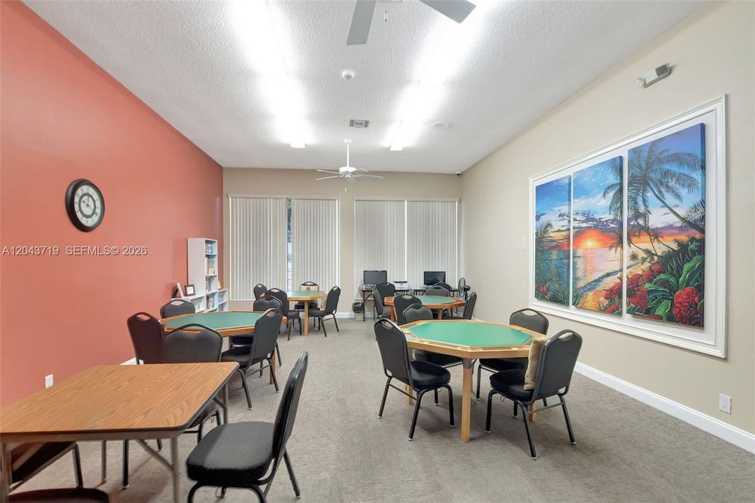 En Venta: $424,999 (2 camas, 2 baños, 1322 Pies cuadrados)