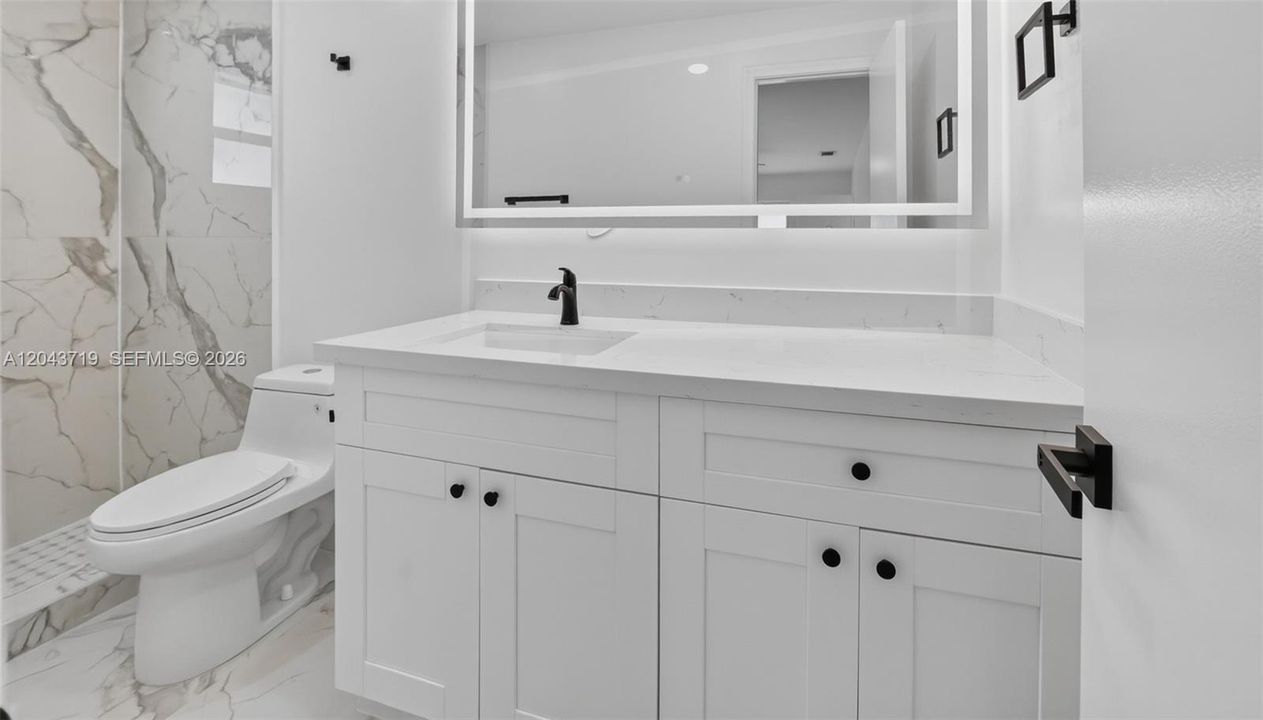 En Venta: $424,999 (2 camas, 2 baños, 1322 Pies cuadrados)