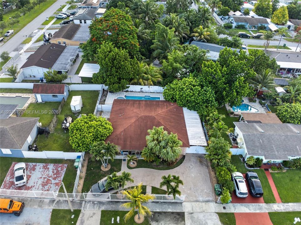 На продажу: $680,000 (3 спален, 3 ванн, 1968 Квадратных фут)