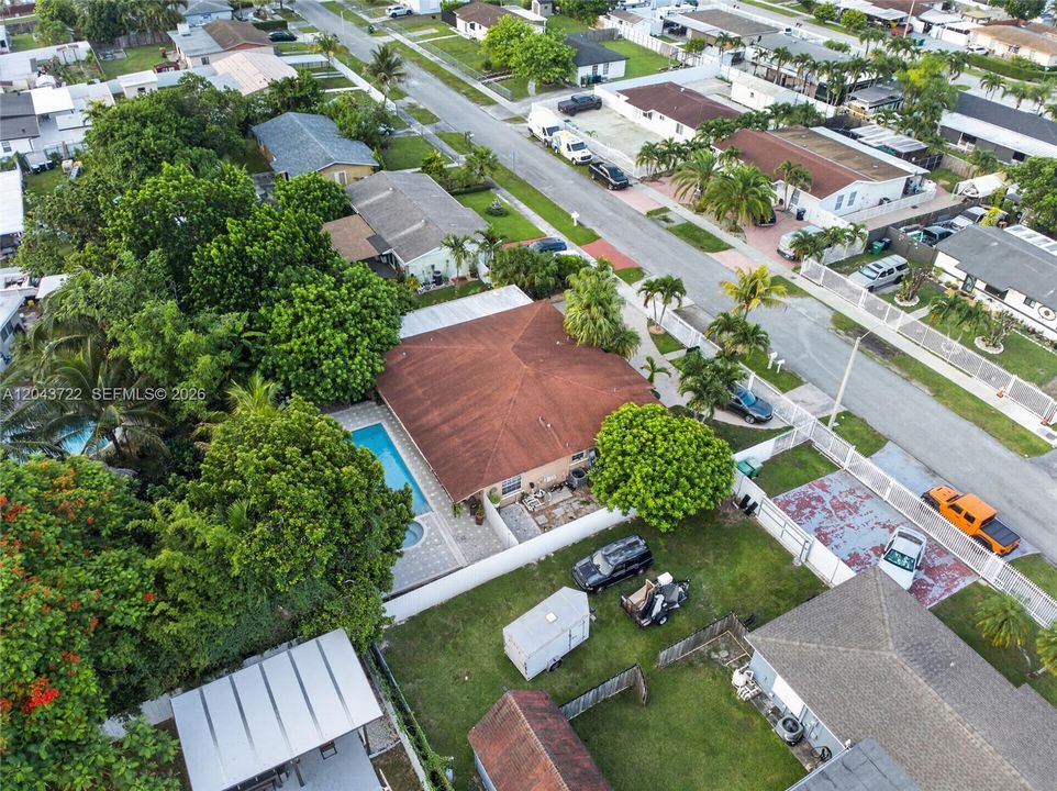 На продажу: $680,000 (3 спален, 3 ванн, 1968 Квадратных фут)