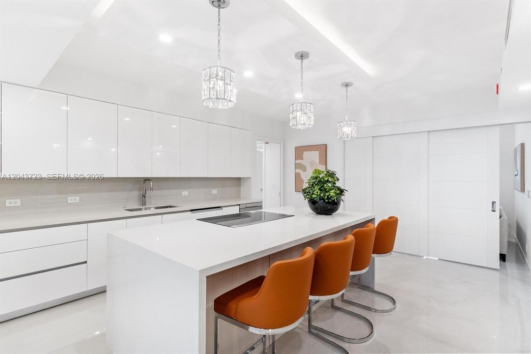 For Rent: $12,500 (3 beds, 2 baths, 2340 Square Feet)