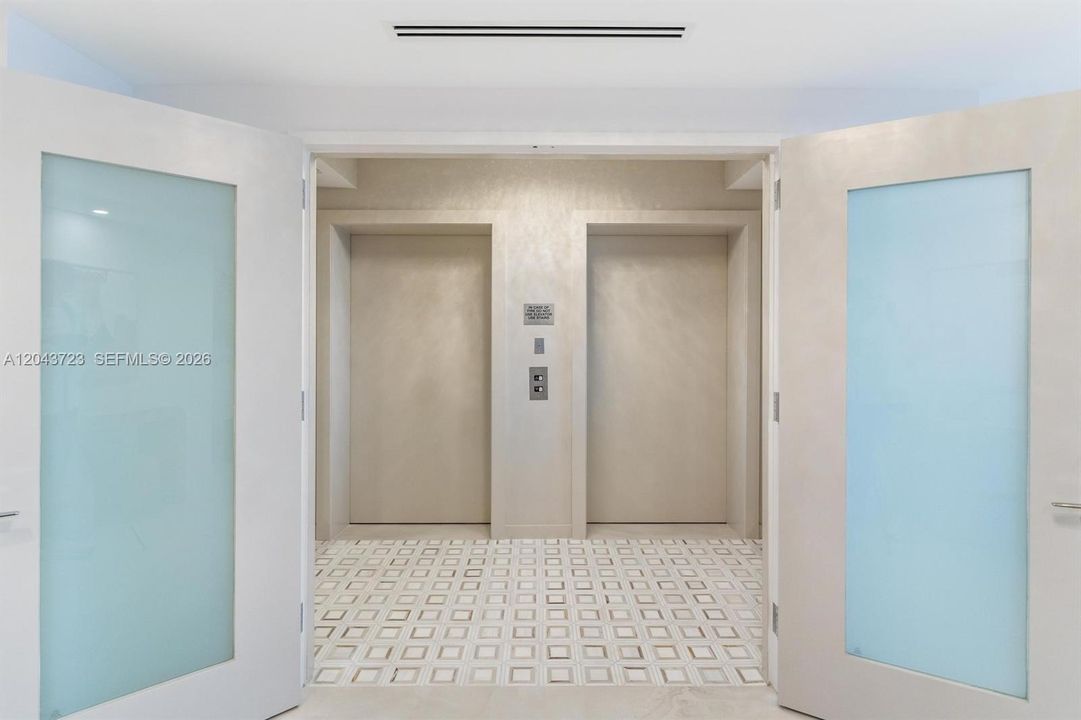 For Rent: $12,500 (3 beds, 2 baths, 2340 Square Feet)