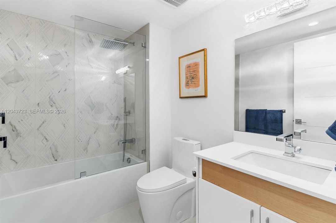 For Rent: $12,500 (3 beds, 2 baths, 2340 Square Feet)