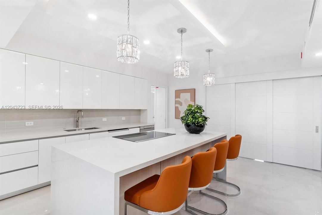 For Rent: $12,500 (3 beds, 2 baths, 2340 Square Feet)