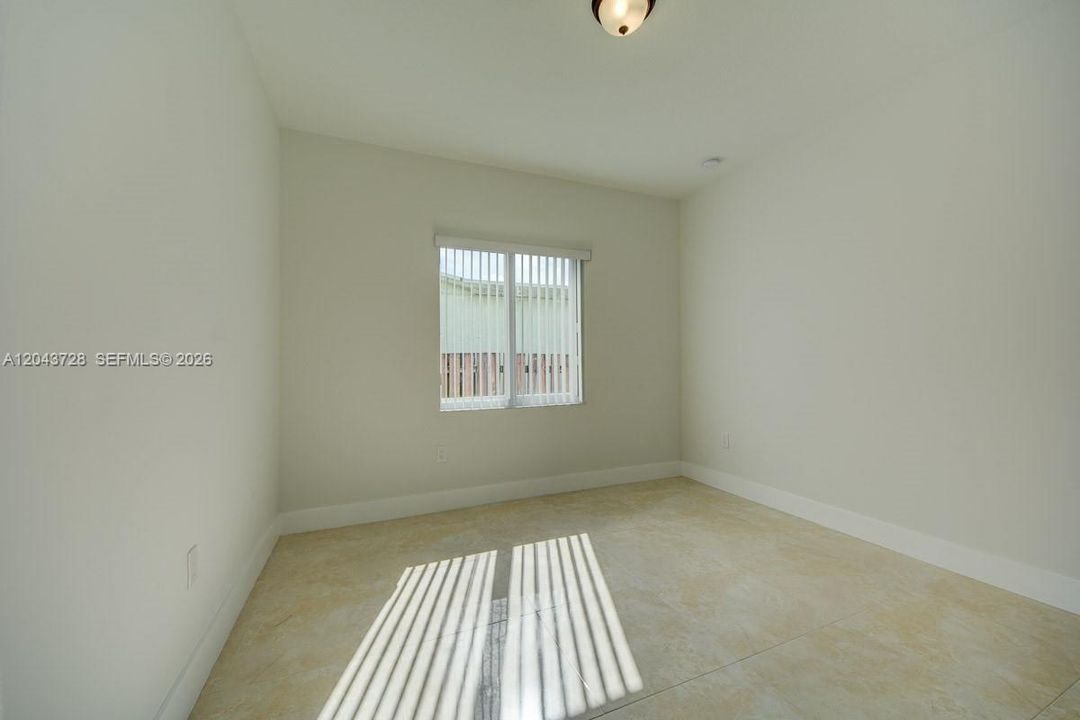В аренду: $2,975 (3 спален, 2 ванн, 1730 Квадратных фут)