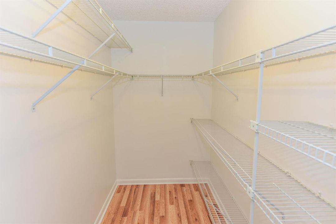 2641 Gately Dr W_1701_Jody Coltogirone_2