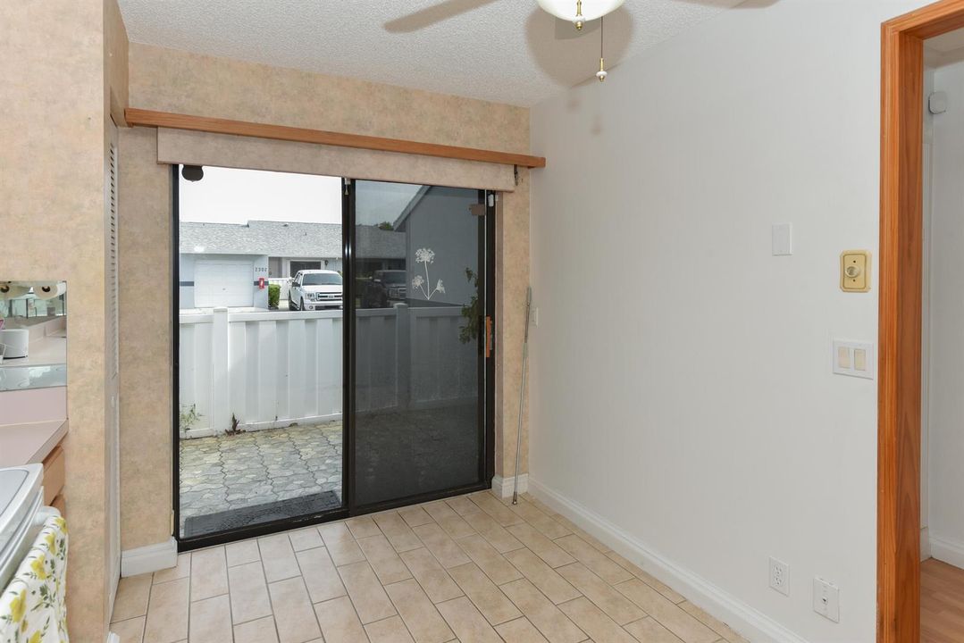 2641 Gately Dr W_1701_Jody Coltogirone_7