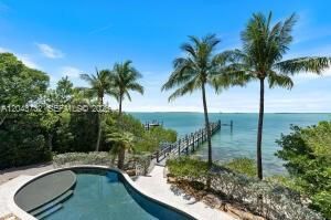На продажу: $7,995,000 (5 спален, 6 ванн, 6083 Квадратных фут)