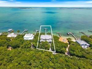 На продажу: $7,995,000 (5 спален, 6 ванн, 6083 Квадратных фут)