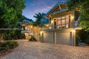 На продажу: $7,995,000 (5 спален, 6 ванн, 6083 Квадратных фут)