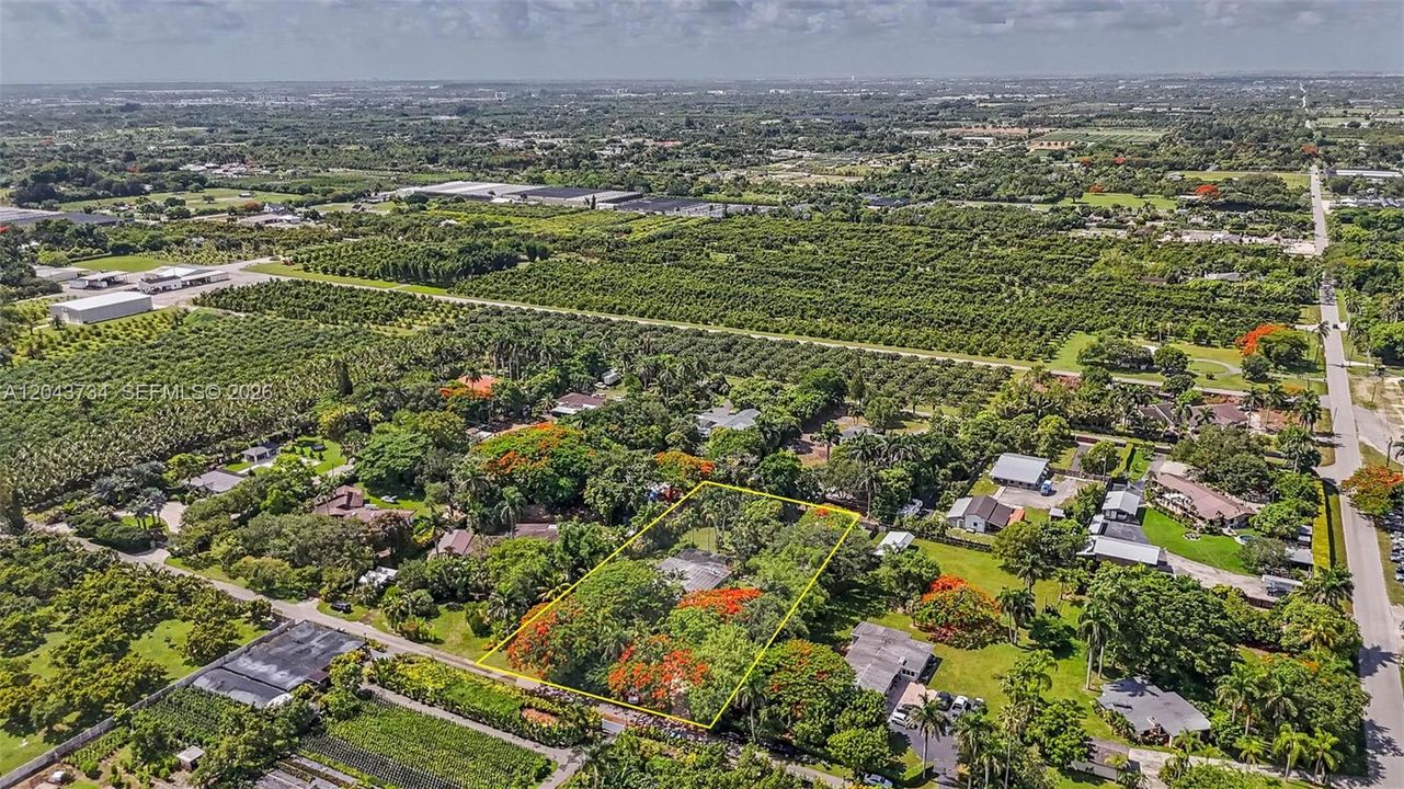 На продажу: $995,000 (3 спален, 2 ванн, 2588 Квадратных фут)