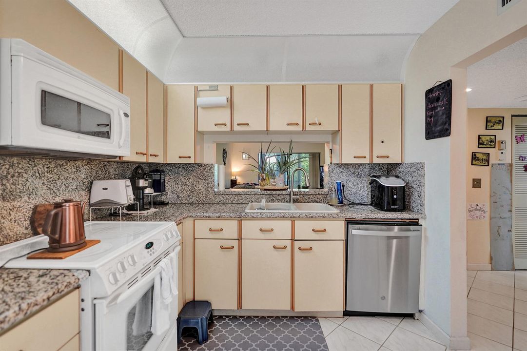 Lots of Cabinets