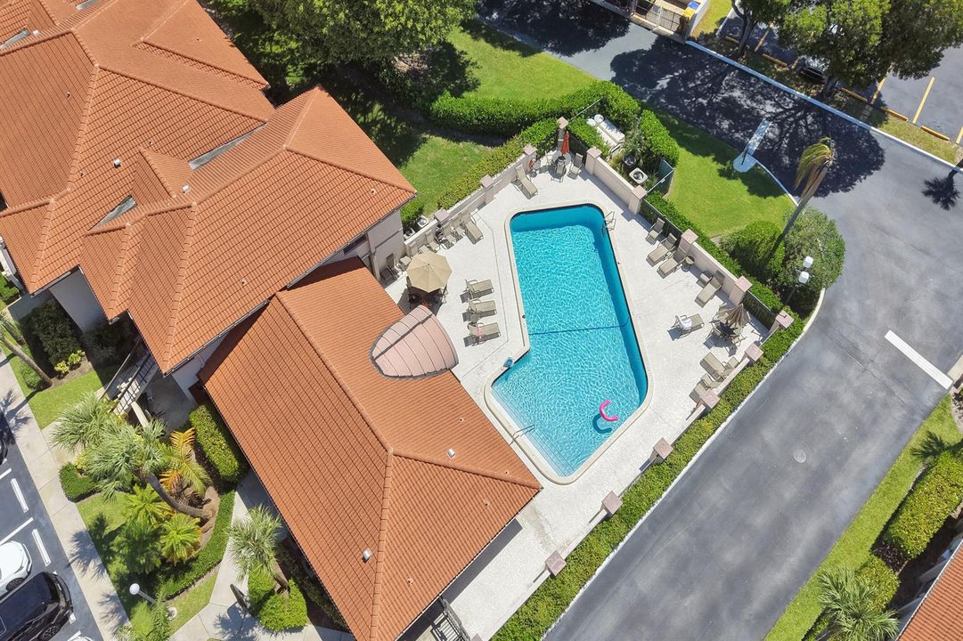 Community Pool & Clubhouse