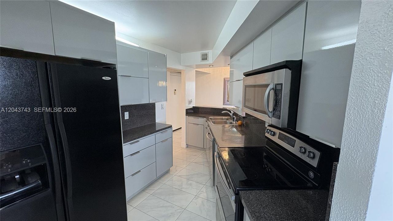 En Venta: $175,000 (2 camas, 2 baños, 1160 Pies cuadrados)