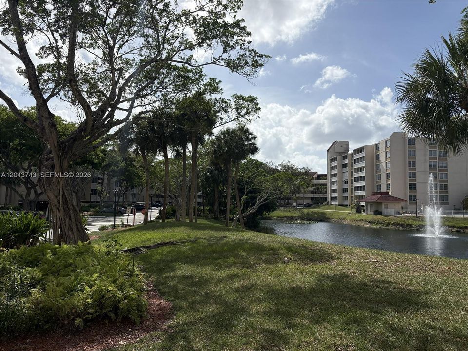 En Venta: $175,000 (2 camas, 2 baños, 1160 Pies cuadrados)