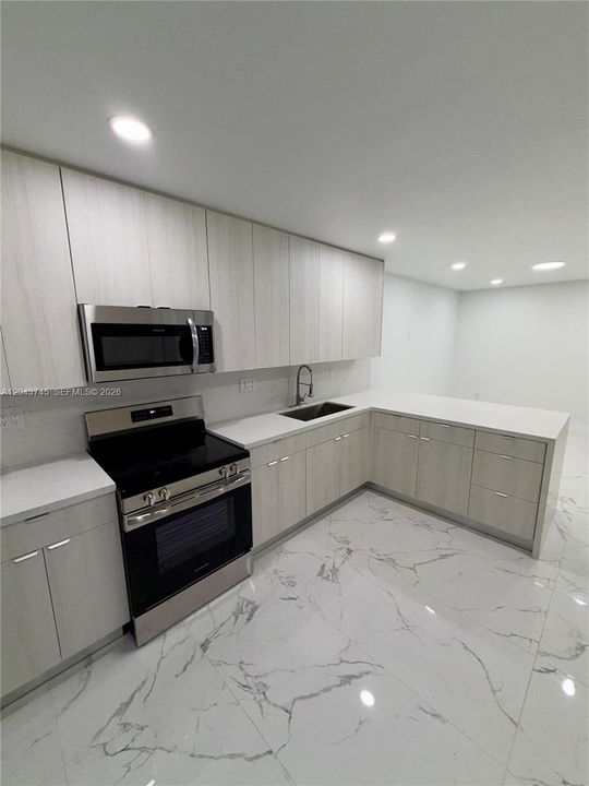 В аренду: $3,500 (3 спален, 2 ванн, 1170 Квадратных фут)